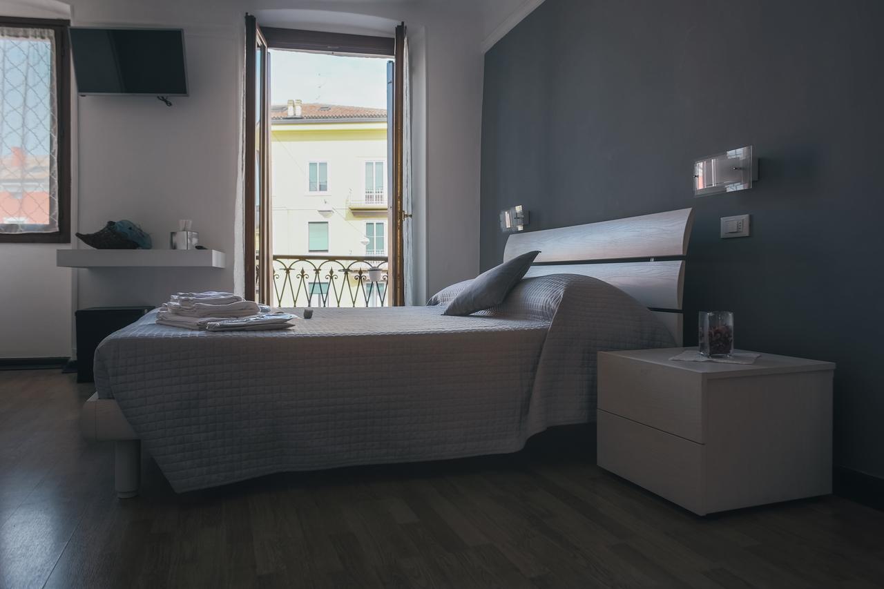 Residenza Al Castello Hotel Verona Luaran gambar