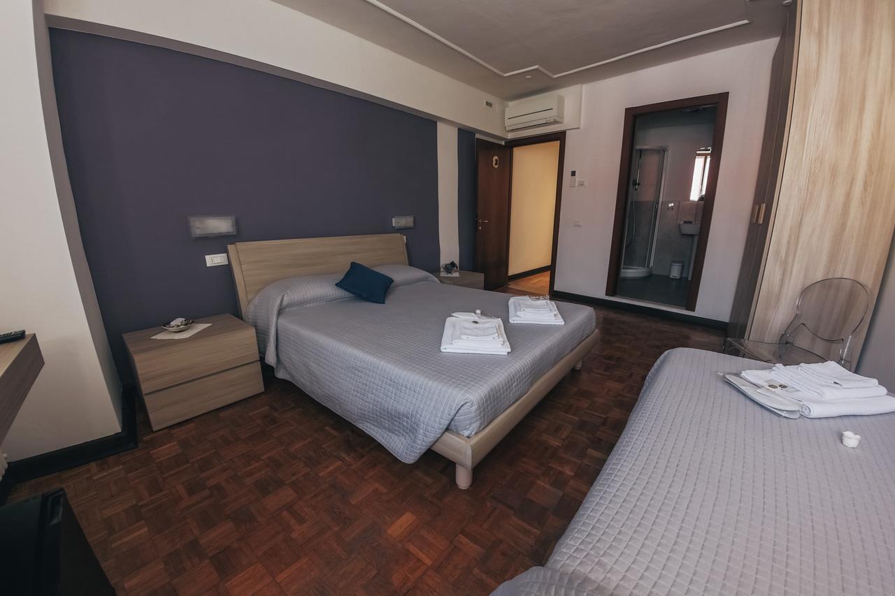 Residenza Al Castello Hotel Verona Luaran gambar