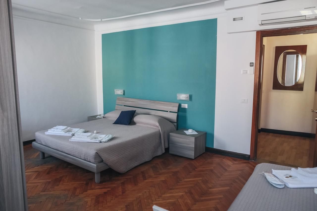 Residenza Al Castello Hotel Verona Luaran gambar