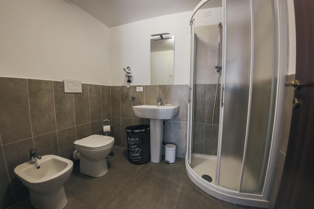 Residenza Al Castello Hotel Verona Luaran gambar