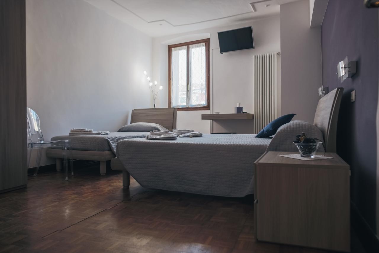 Residenza Al Castello Hotel Verona Luaran gambar